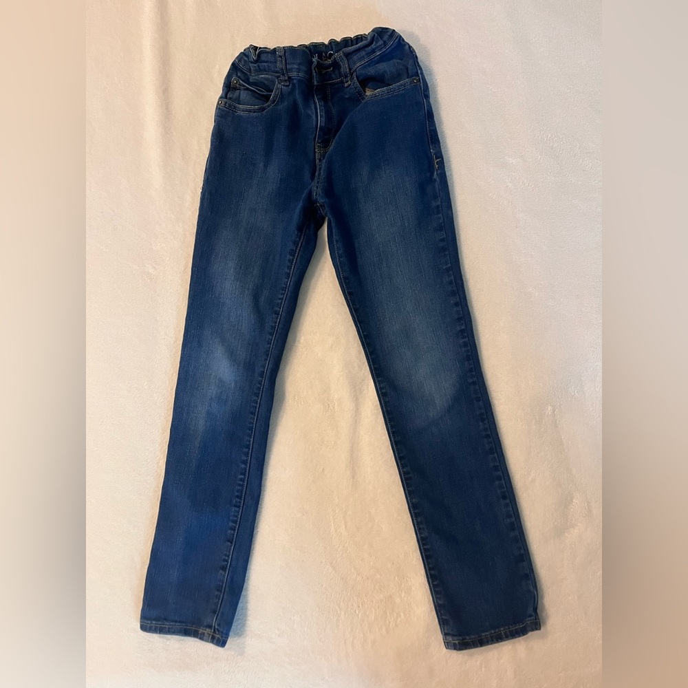 Boys size 10, blue skinny jeans. Excellent condition with no tears.